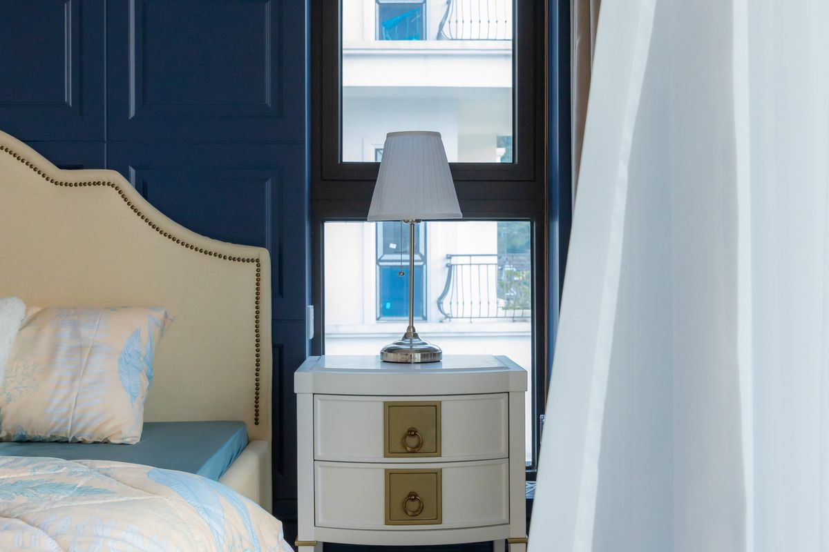 Wohnung für Gäste vorbereiten: aufgeräumtes, sauberes Gästezimmer